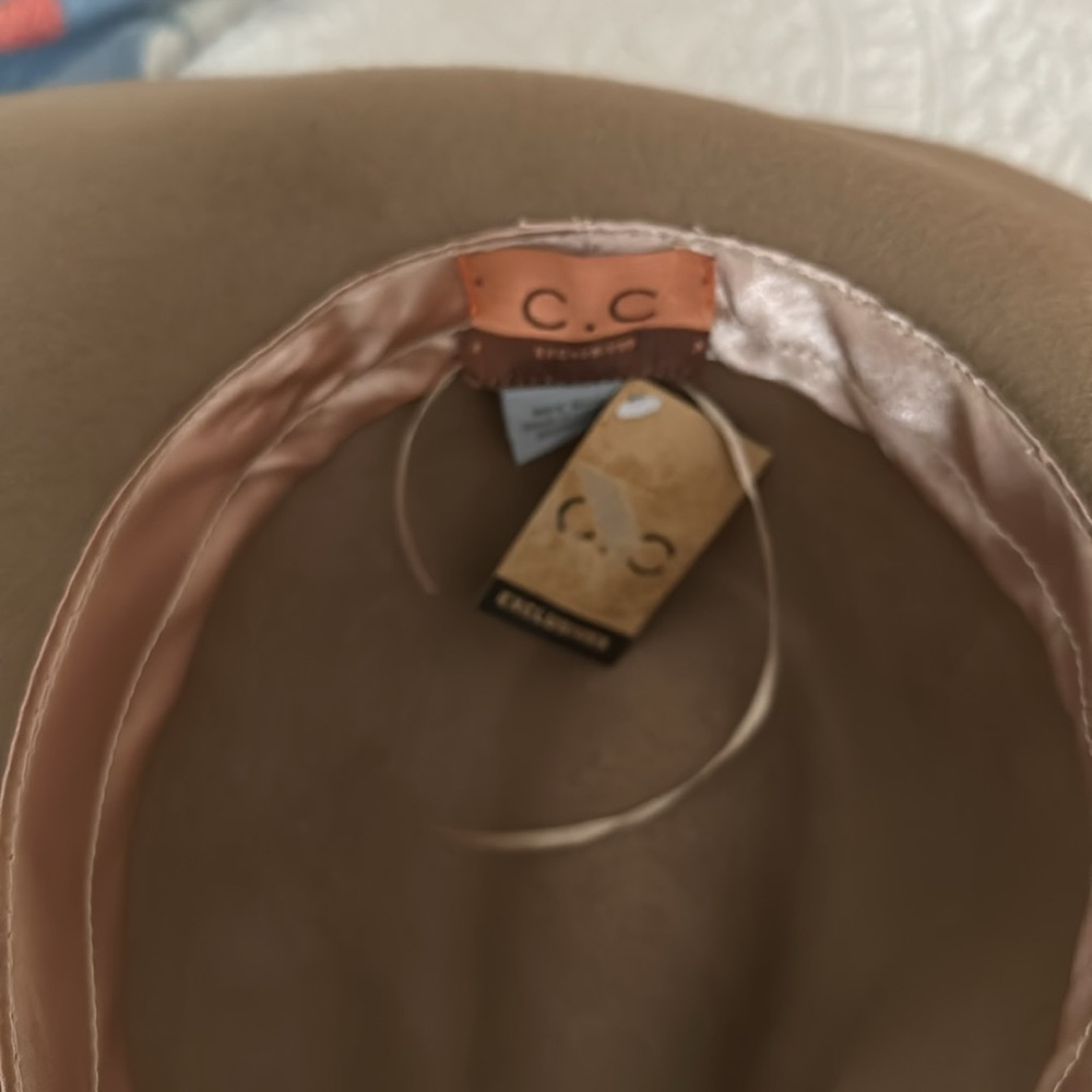 CC wool hat - Picture 3 of 4